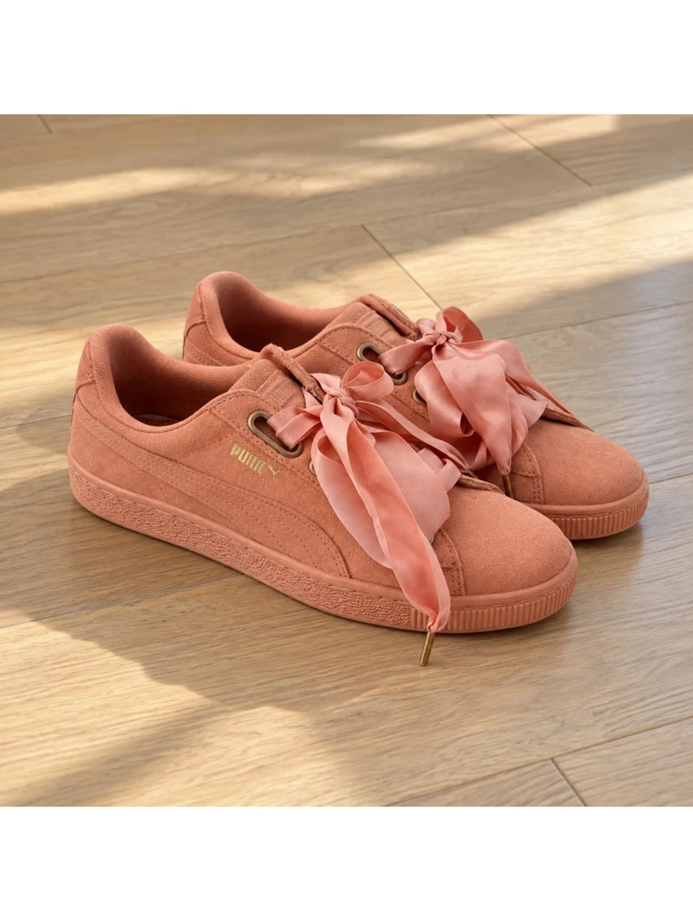 Puma Suede Heart Pink Satin Bow Ribbon Sneakers Women's 8.5 EU 39